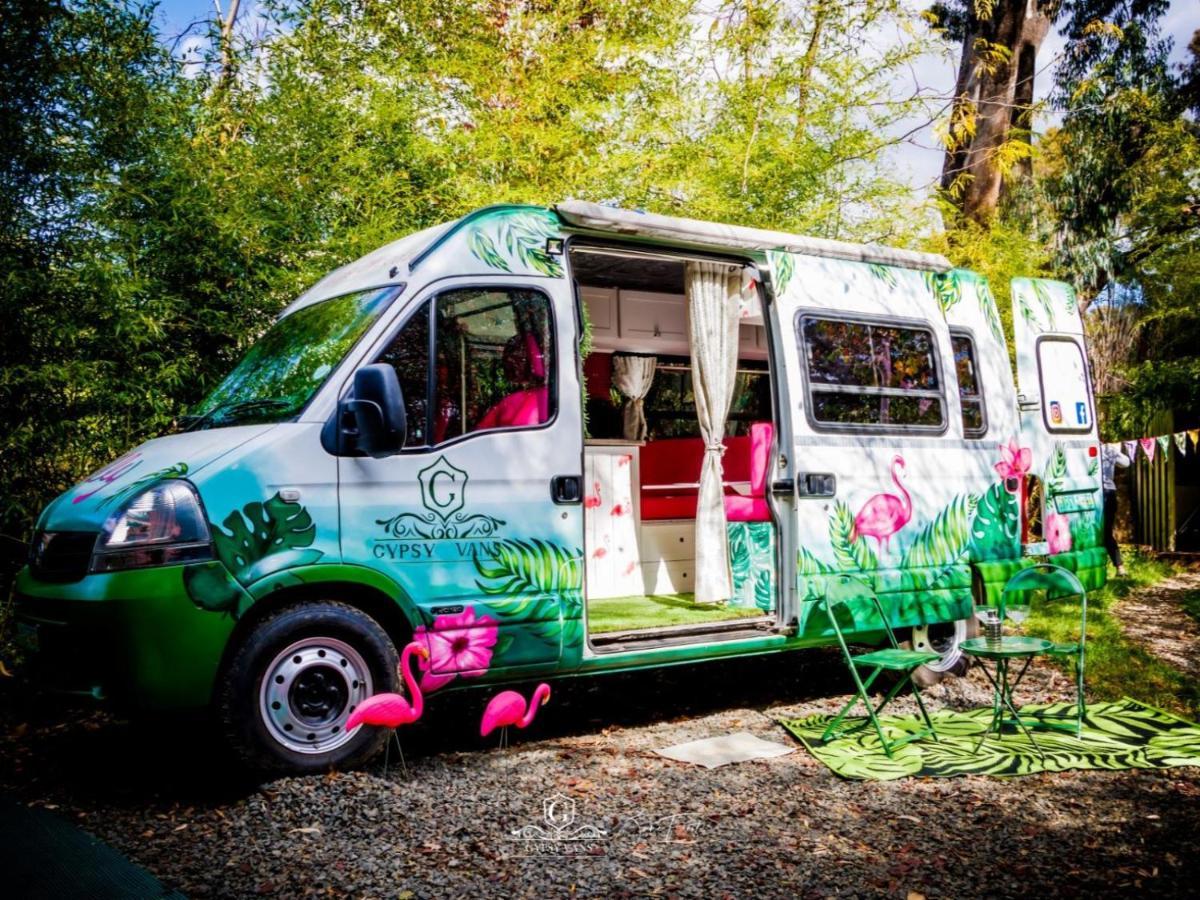 Gypsy Wagons And Vans, Clarens Rom bilde