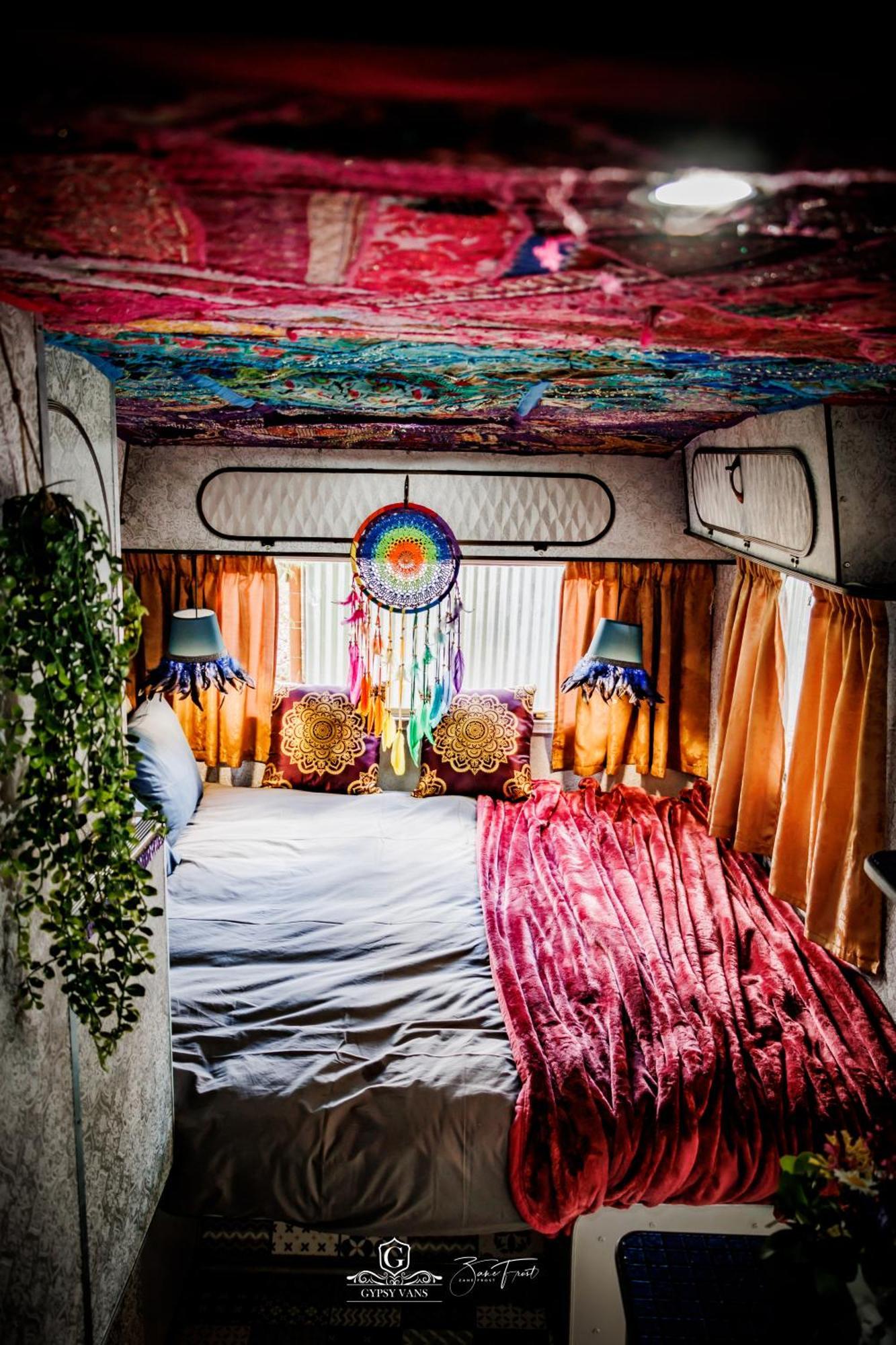 Gypsy Wagons And Vans, Clarens Rom bilde