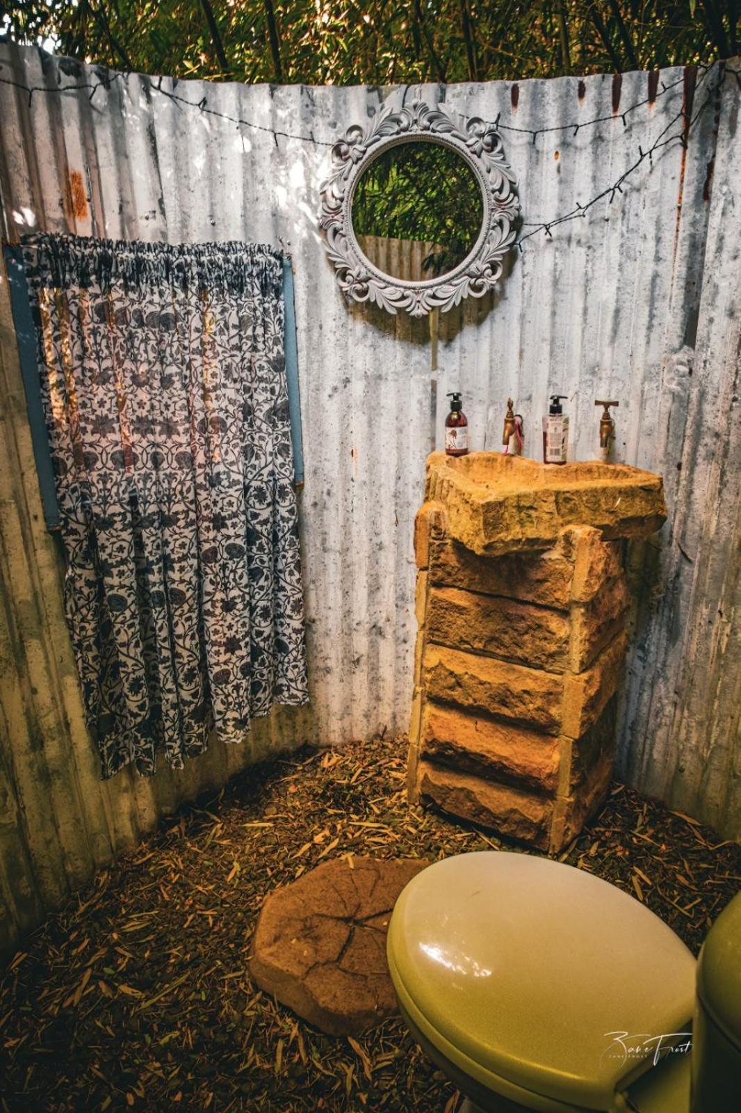 Gypsy Wagons And Vans, Clarens Rom bilde